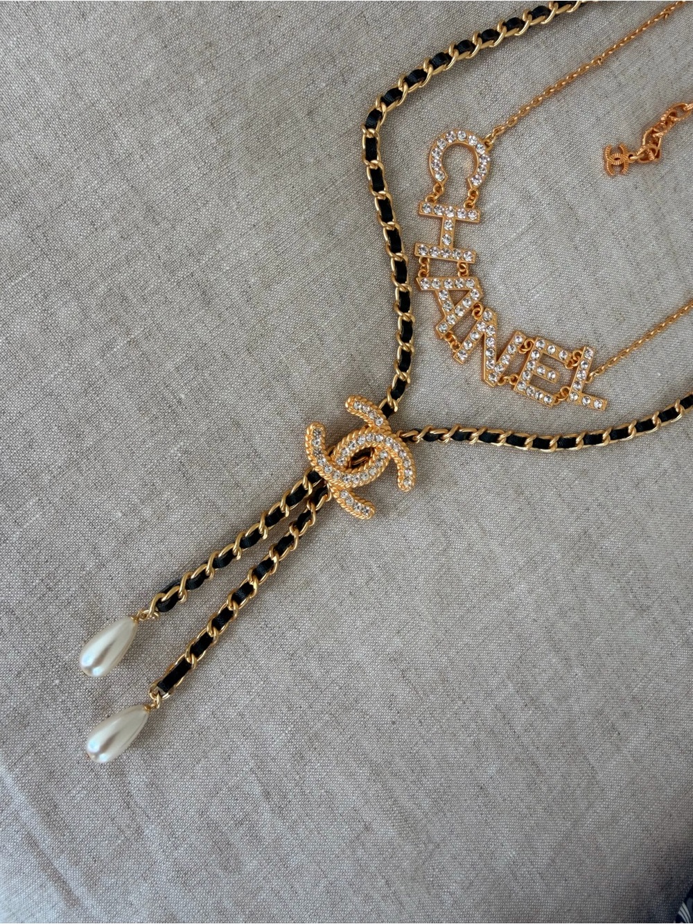 ✨CHANEL Gold and Black Ribbon Lariat Necklace with Crystal CC and Pearl Drops🖤 - Picture 9 of 14